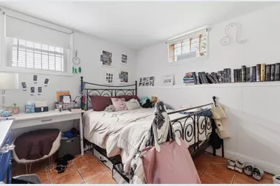 493 E 7th #1, Boston, MA 02127 - Photo 9