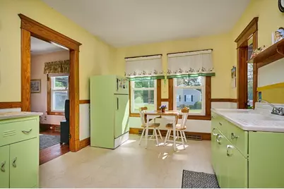 52 Knipfer Ave, Easthampton, MA 01027 - Photo 9