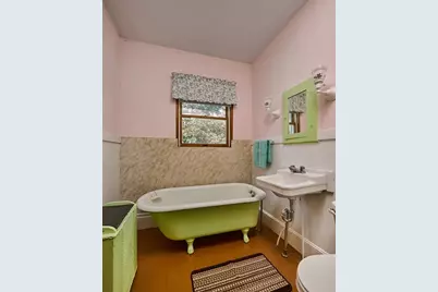 52 Knipfer Ave, Easthampton, MA 01027 - Photo 17