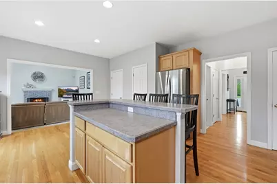 30 Wright Dr, Marlborough, MA 01752 - Photo 5