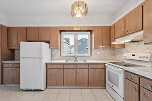 17 Tufts Ave, Everett, MA 02149 - Photo 9