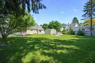 19 Holliston St, Medway, MA 02053 - Photo 7