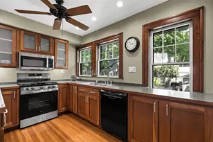 303 Washington St, Winchester, MA 01890 - Photo 11