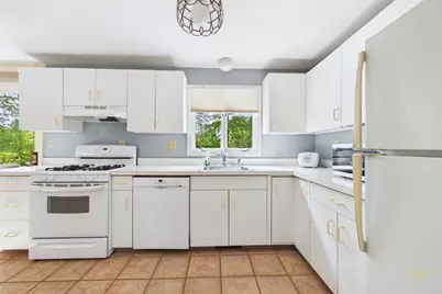 663 Wareham Street #11, Middleborough, MA 02346 - Photo 15