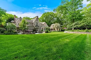 14 Greylock Rd, Wellesley, MA 02481 - Photo 3