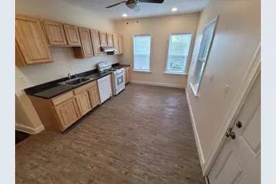 175 River #3, Cambridge, MA 02139 - Photo 3
