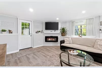24 Lawton St, Haverhill, MA 01830 - Photo 25