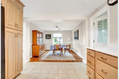 43 Grandview Ave, Watertown, MA 02472 - Photo 7