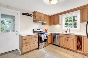43 Grandview Ave, Watertown, MA 02472 - Photo 9