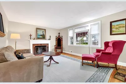 43 Grandview Ave, Watertown, MA 02472 - Photo 3