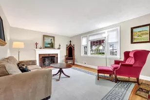 43 Grandview Ave, Watertown, MA 02472 - Photo 3