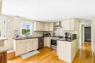 9 Cushing Dr, Plymouth, MA 02360 - Photo 7