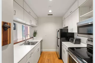 2 Clarendon St #302, Boston, MA 02116 - Photo 7