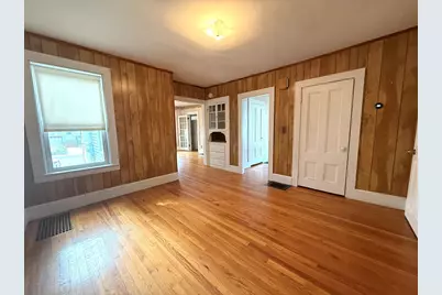 10 Avon Street, Saugus, MA 01906 - Photo 5