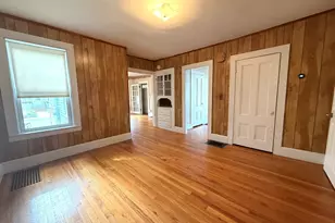 10 Avon St, Saugus, MA 01906 - Photo 5