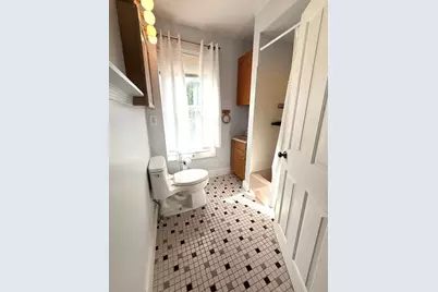 10 Avon Street, Saugus, MA 01906 - Photo 17