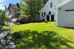10 Avon St, Saugus, MA 01906 - Photo 27