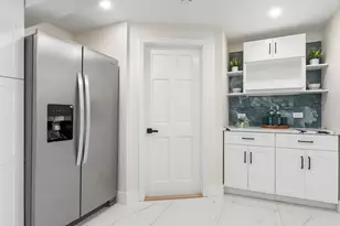 34 School House Ln, Billerica, MA 01821 - Photo 5