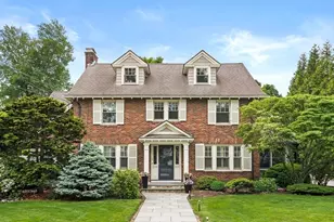 78 Bacon St, Winchester, MA 01890 - Photo 1
