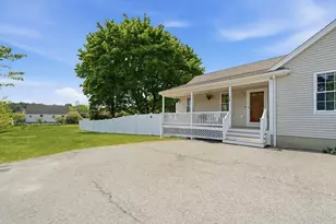 11 MacArthur Blvd, Danvers, MA 01923 - Photo 27
