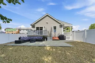 11 MacArthur Blvd, Danvers, MA 01923 - Photo 23