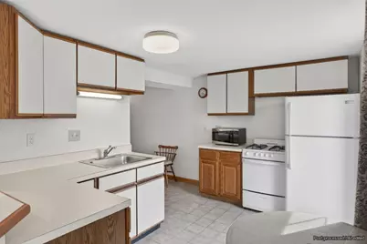 424/426 Grand Ave, Falmouth, MA 02540 - Photo 31