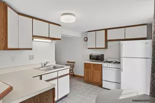 424/426 Grand Ave, Falmouth, MA 02540 - Photo 31