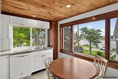 424/426 Grand Ave, Falmouth, MA 02540 - Photo 11