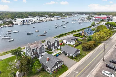 424/426 Grand Ave, Falmouth, MA 02540 - Photo 3