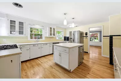 130 Connecticut Ave, Springfield, MA 01104 - Photo 17