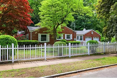 130 Connecticut Ave, Springfield, MA 01104 - Photo 3