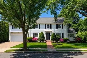81 Brettwood Rd, Belmont, MA 02478 - Photo 1