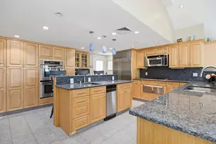 81 Brettwood Rd, Belmont, MA 02478 - Photo 7