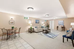 48 Hummingbird Ln, Swansea, MA 02777 - Photo 33