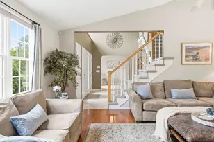 48 Hummingbird Ln, Swansea, MA 02777 - Photo 7