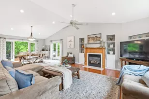 48 Hummingbird Ln, Swansea, MA 02777 - Photo 7