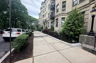 60 Charlesgate E, Boston, MA 02215 - Photo 13