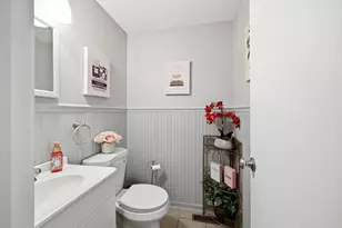 29 Plantation Dr, Agawam, MA 01001 - Photo 5