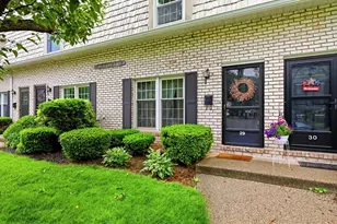 29 Plantation Dr, Agawam, MA 01001 - Photo 1