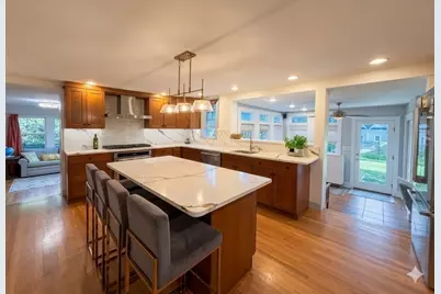 410 Marrett Rd, Lexington, MA 02421 - Photo 7