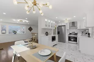607 Turnpike St, Stoughton, MA 02072 - Photo 3