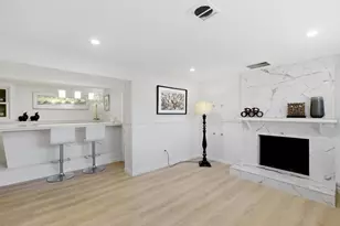 607 Turnpike St, Stoughton, MA 02072 - Photo 17