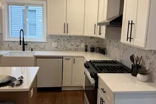 60-62 Wellsmere Rd, Boston, MA 02131 - Photo 5