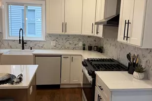 60-62 Wellsmere Rd, Boston, MA 02131 - Photo 5
