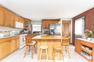 365 Elm St, Bridgewater, MA 02324 - Photo 11