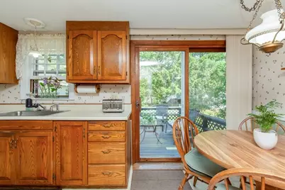 8 Beech St, Chelmsford, MA 01863 - Photo 7