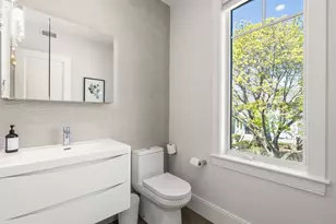 80 Verndale St, Brookline, MA 02446 - Photo 11