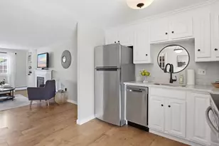 80 B Washington Park Dr, Andover, MA 01810 - Photo 9