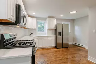 51 School St, Upton, MA 01568 - Photo 7