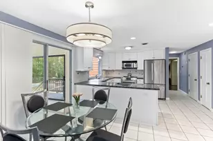28 Baltic Ave, Easton, MA 02356 - Photo 9